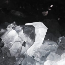 4.9kg Clear Quartz Cluster DS3073 11 4.9kg Clear Quartz Cluster DS3073 10