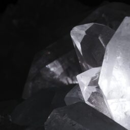 18.8kg Clear Quartz Cluster DS3074 9 Clear Quartz Cluster DS3074 | Crystal Factory