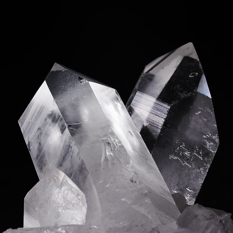 5.7kg Clear Quartz Cluster DS3075 5 Clear Quartz Cluster DS3075 | Crystal Factory