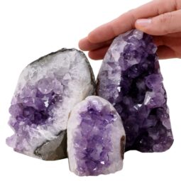 2kg Amethyst Polished Crystal Geode Specimen Set 3 Pieces L553 5 Amethyst Polished Crystal Geode Specimen Set 3 Pieces L553 | Crystal Factory